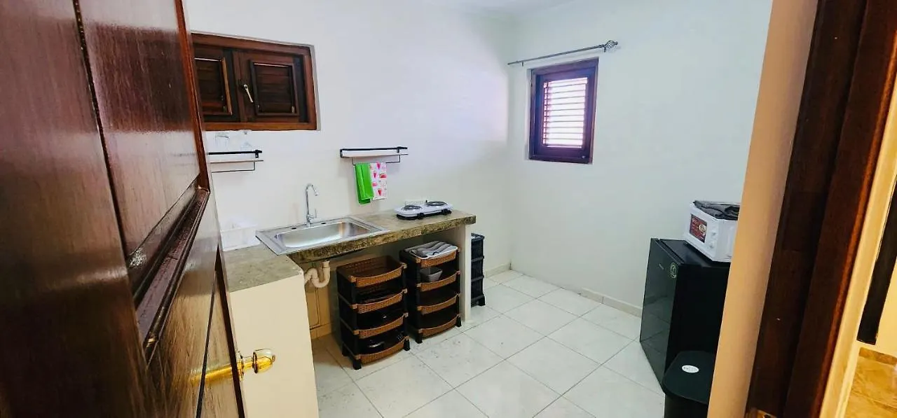 One Bedroom Apartment Near The Beach Jan Thiel